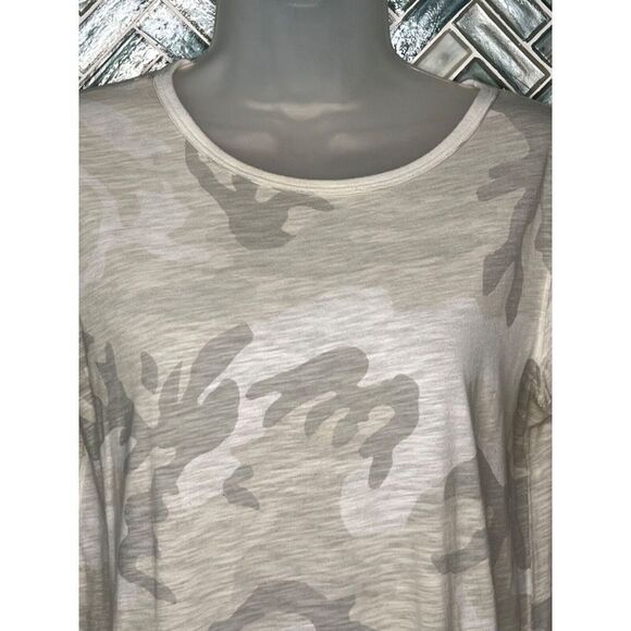 WE THE FREE CAMO CAMOUFLAGE BEIGE GRAY WHITE SHORT SLEEVE THIN SOFT T-SHIRT LG - Picture 2 of 11